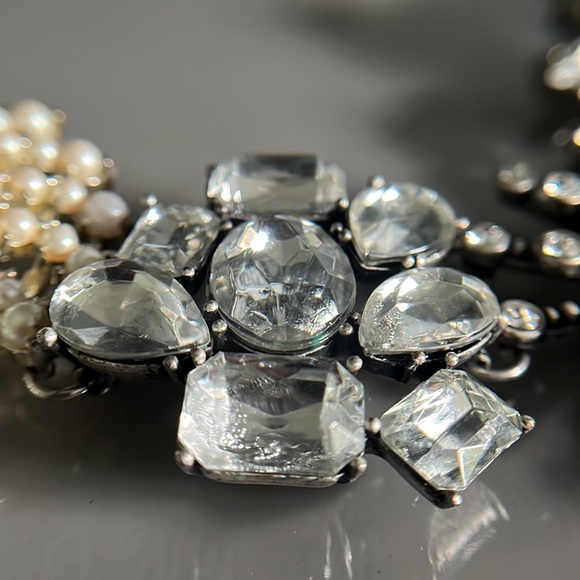 Banana Republic Vintage Silver Tone Rhinestone Pearl Choker Necklace - Picture 4 of 16